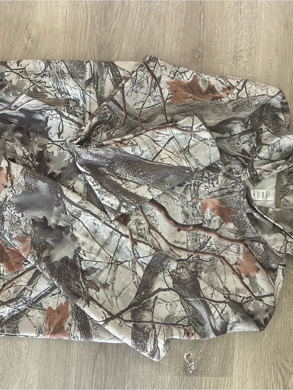 90 Degree By Reflex Men's Zip-Up Hoodie - Gray & Brown Camo Leaf Print